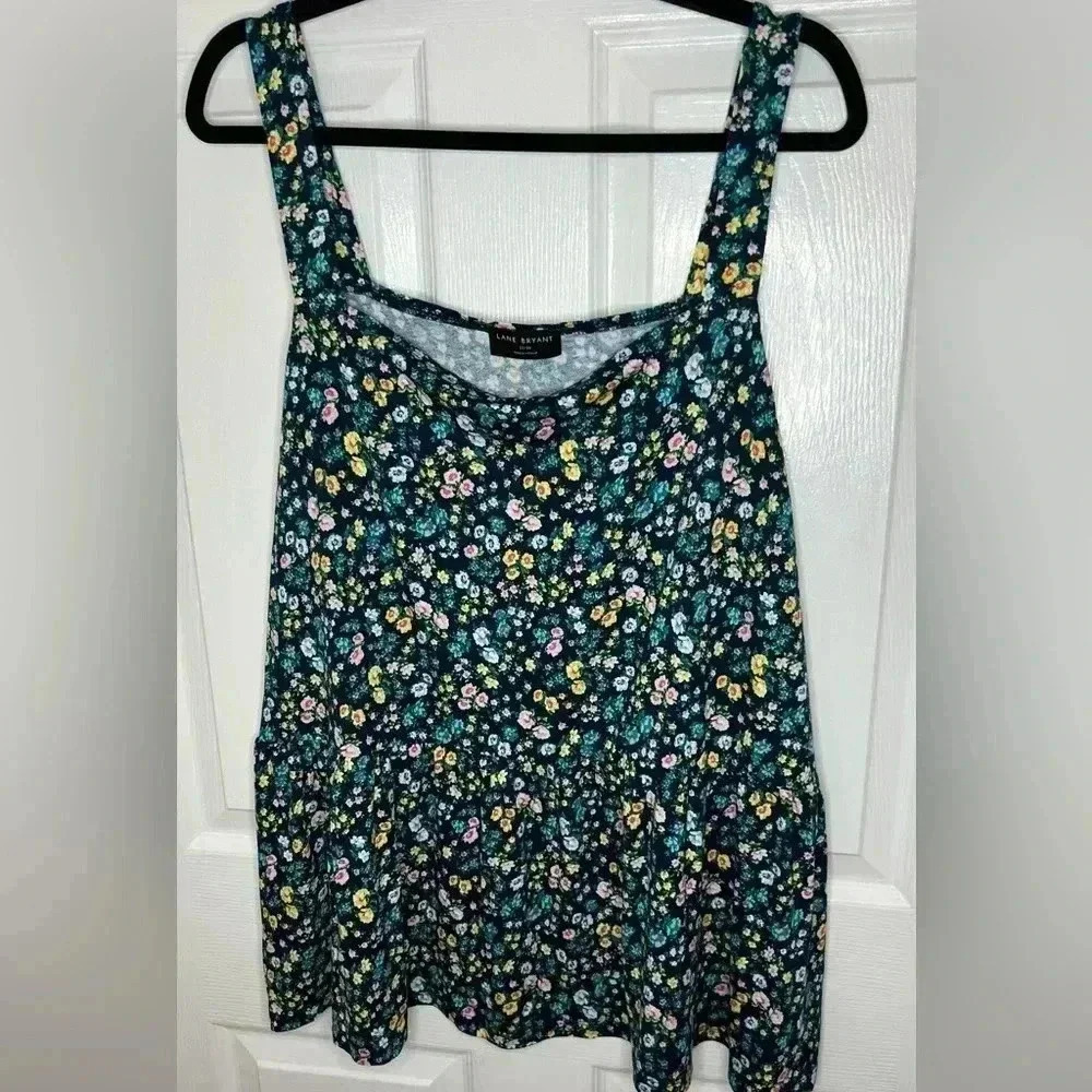 ☘️ NWOT Lane Bryant Blue Floral Rayon Tank, Size 22/24